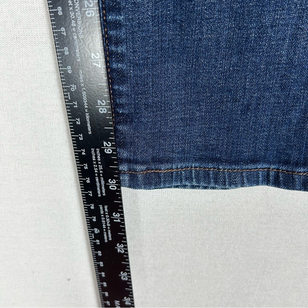 Levi's Women's Straight Leg Jeans in Dark Blue - Picture 9 of 11